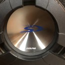 Alpine SWS-1042D - 10 Zoll Gehäuse-Subwoofer geschlossen | Aussteller, sehr gut