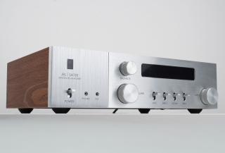 JBL SA750 - Vollverstärker mit 2x220 Watt Walnuss | Auspackware, sehr gut ohne OVP