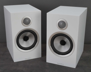 Bowers & Wilkins B&W 706 S2, Weiß - Regallautsprecher, Paar  | Aussteller, sehr gut