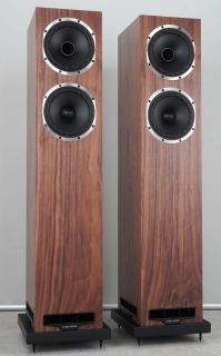 Fyne Audio F501S - Standlautsprecher, Paar Walnuss | Aussteller, siehe Fotos