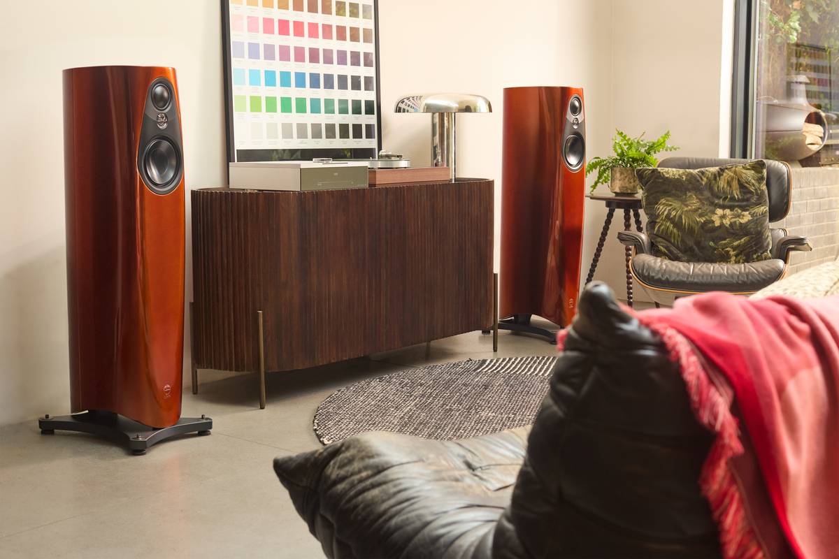 Linn 343 in Single Malt im Wohnzimmer